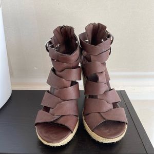Dolce Vita Brown Strappy wedges